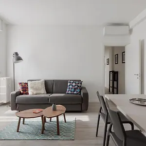 Amazing 2 Bedrooms Apt - Yellow Line Milan
